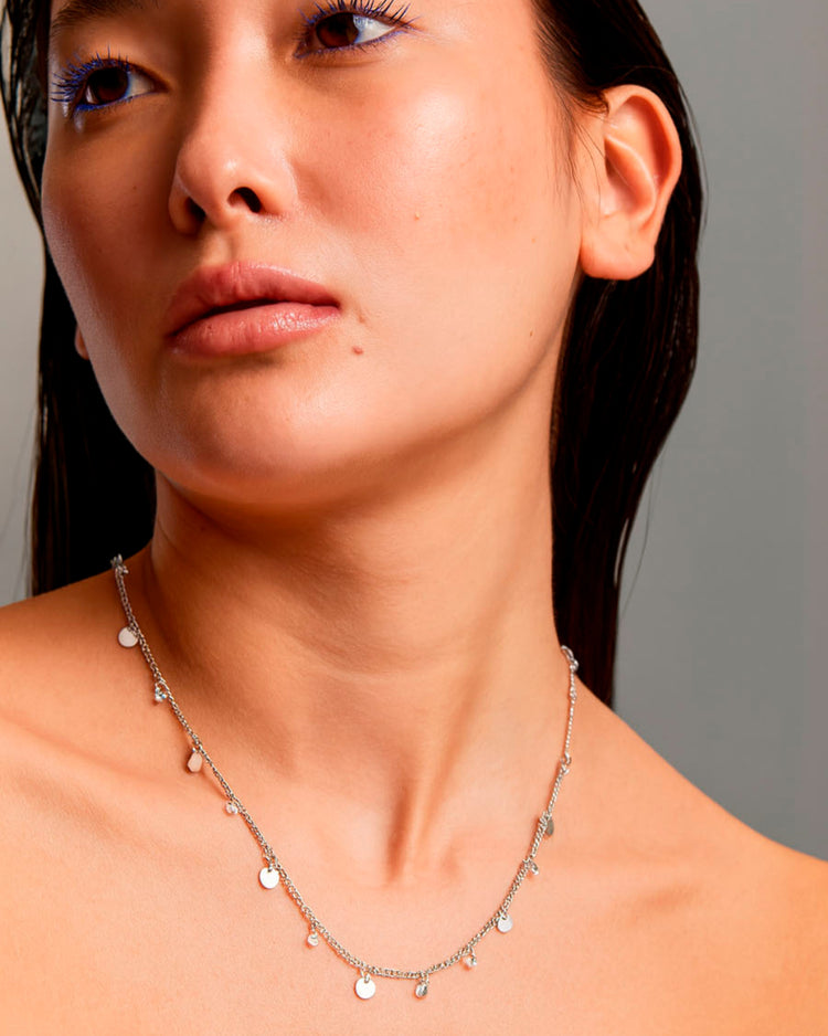 colar-medalhas-chapas-zirconia-45cm-prateado-papoula-gipsy-2