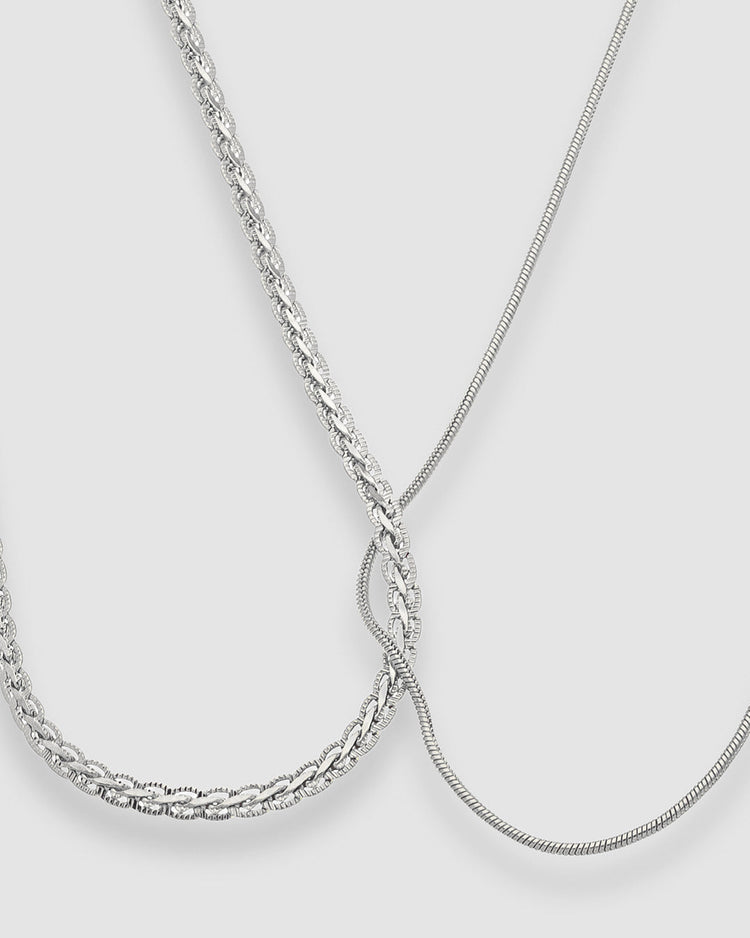 colar-dueto-prateado-papoula-correntaria-1