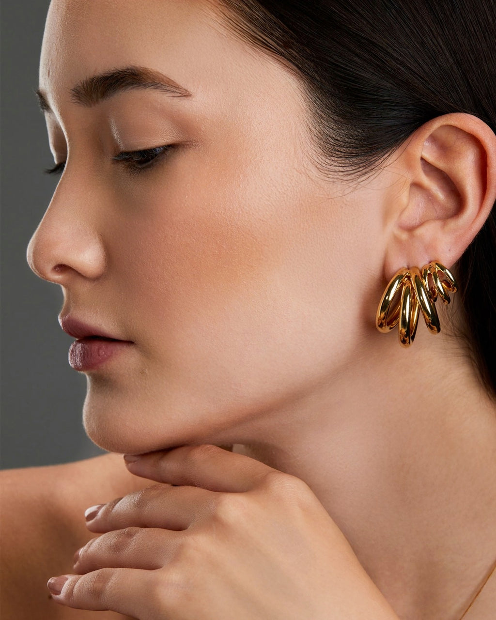 brinco-triplo-g-dourado-papoula-fio-2