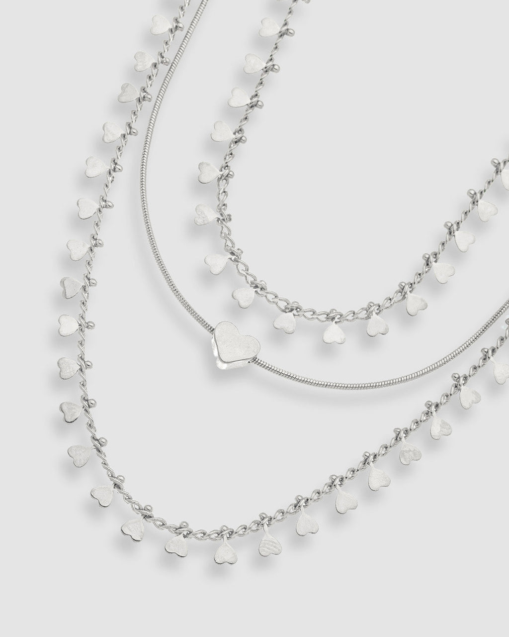 gargantilha-tripla-pingente-coracoes-prateada-papoula-infinity-1