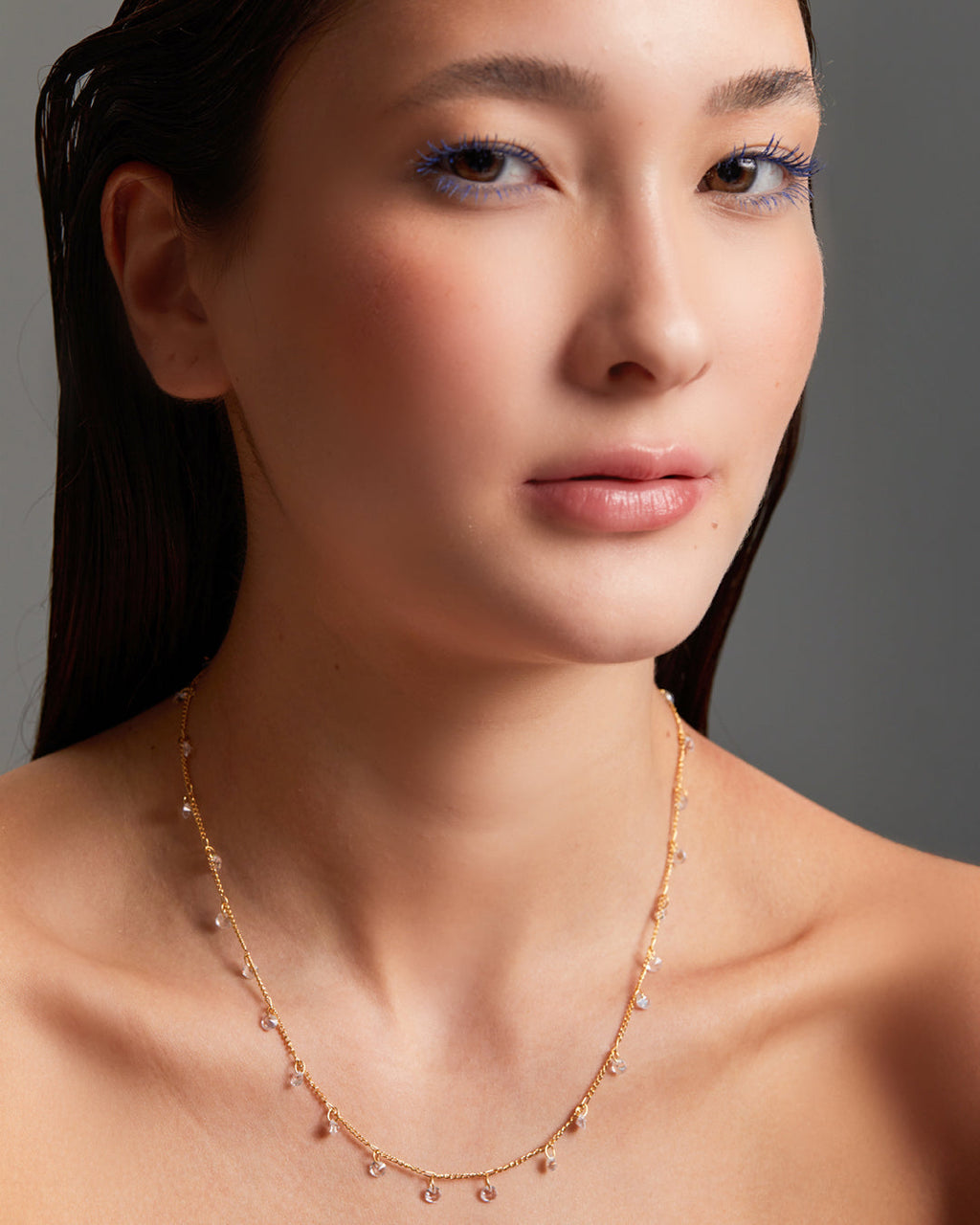 colar-com-pingentes-de-zirconia-45cm-prateado-papoula-light-dots-2