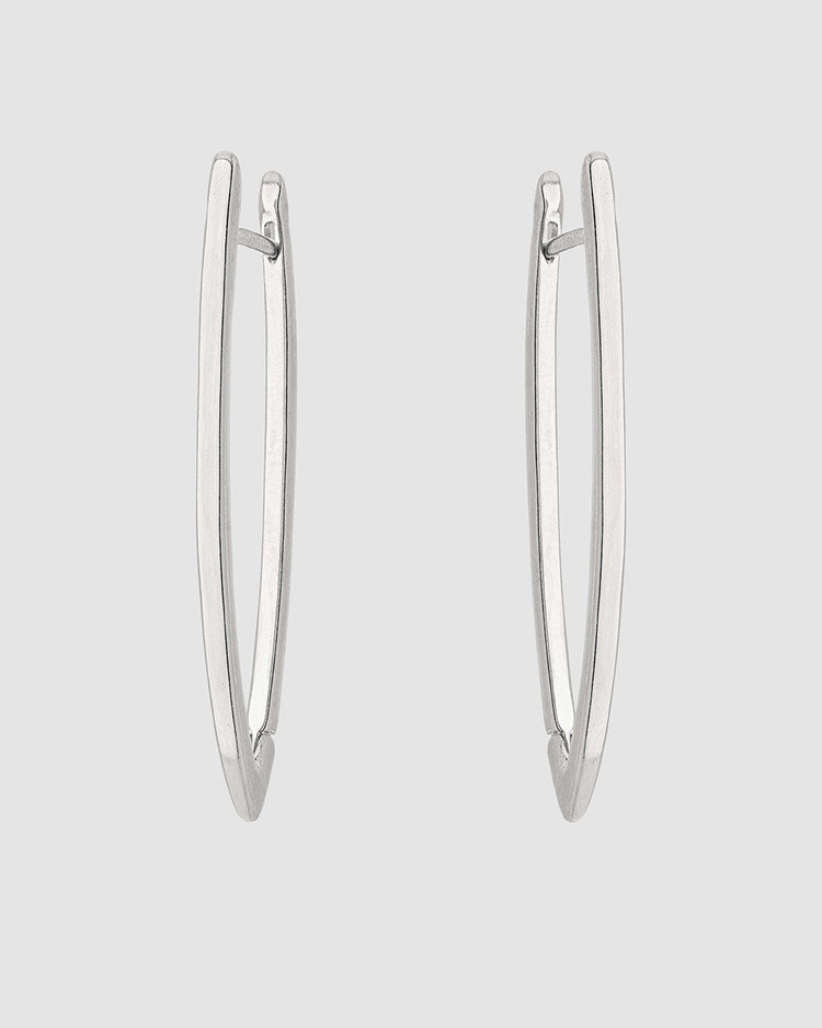 argola-prateada-papoula-lina-3