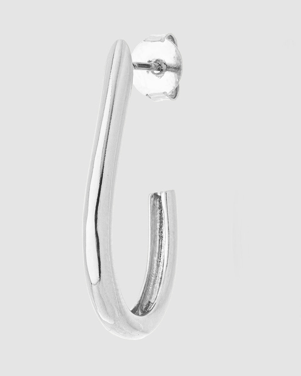 argola-curva-prateada-papoula-lina-5