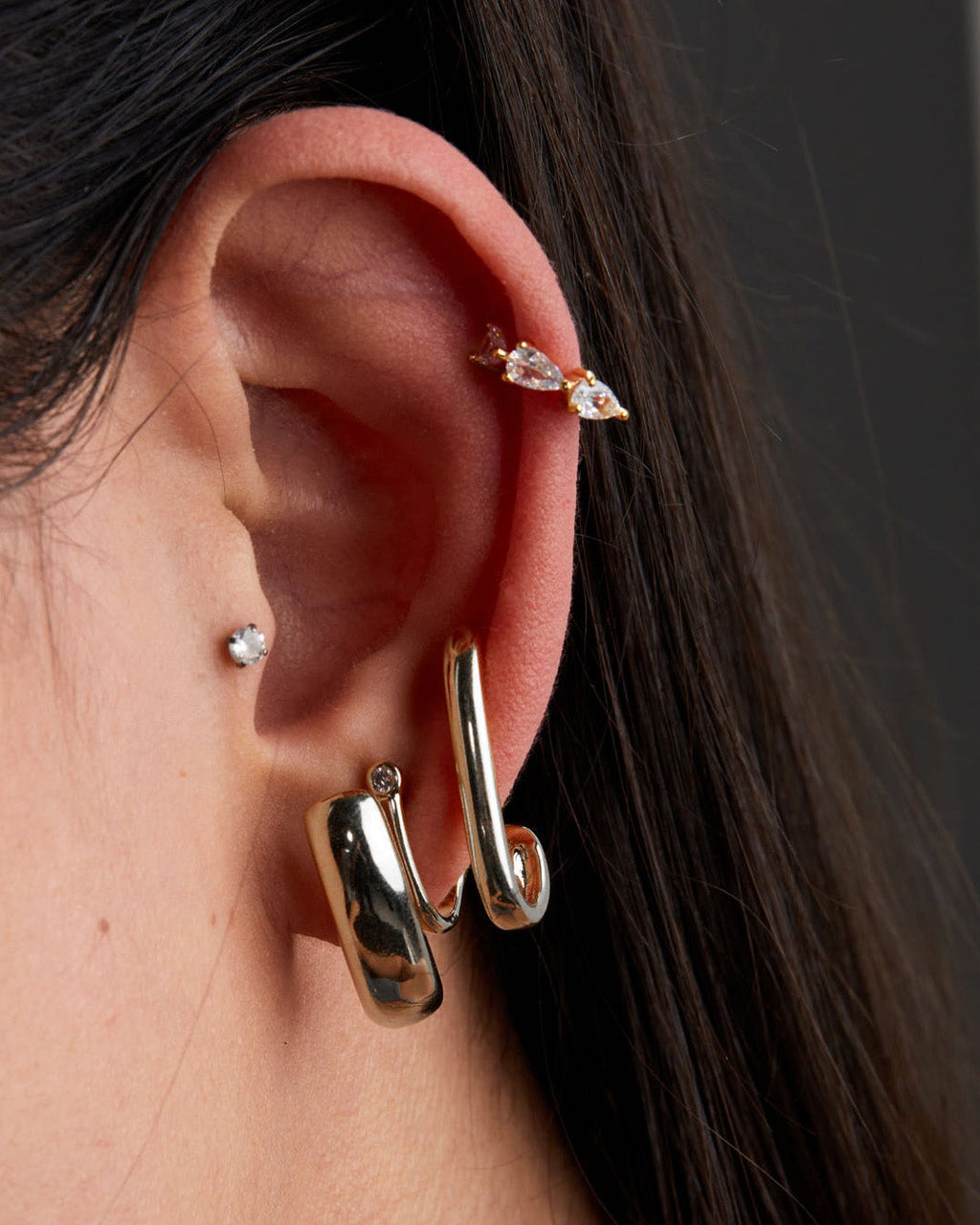 ear-hook-prateado-papoula-lina-2