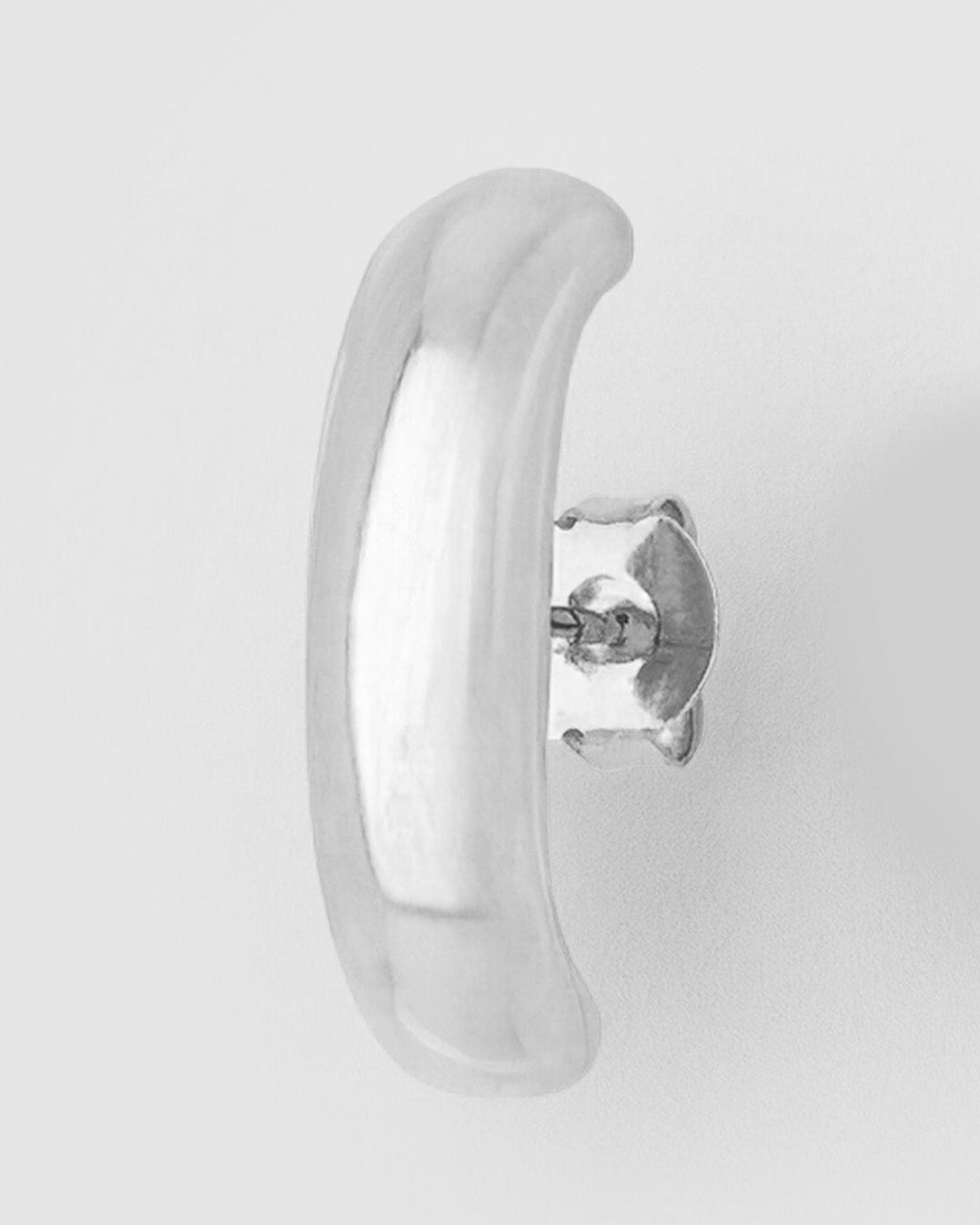 ear-hook-prateada-papoula-lina-1