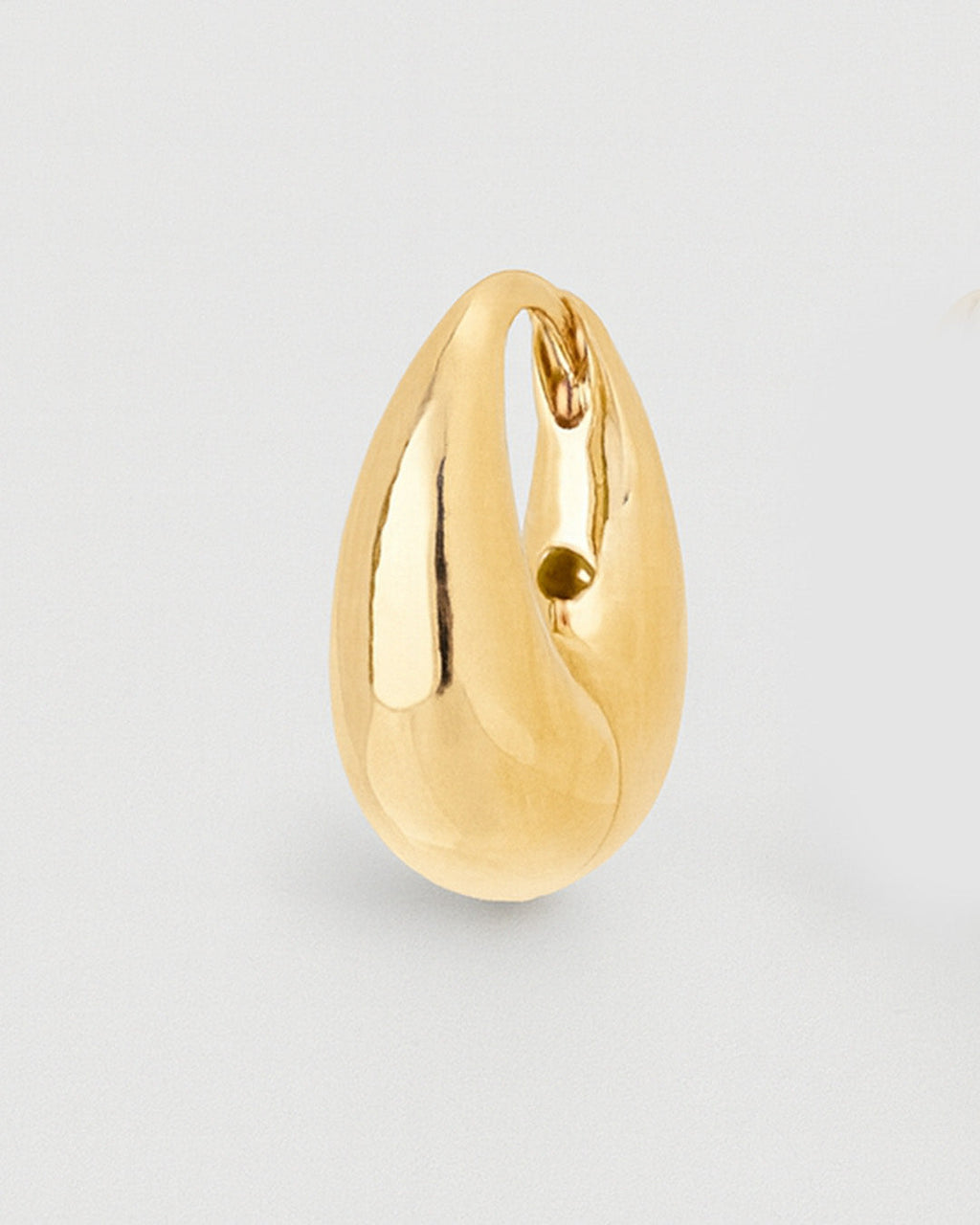 argola-dourada-papoula-liquida-1