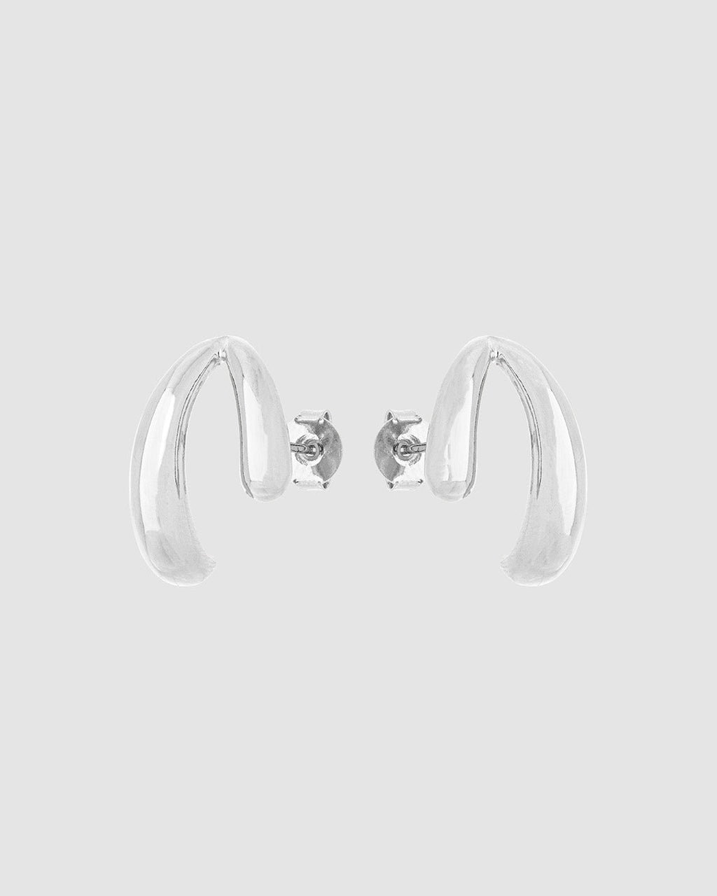 ear-hook-prateada-papoula-liquida-1