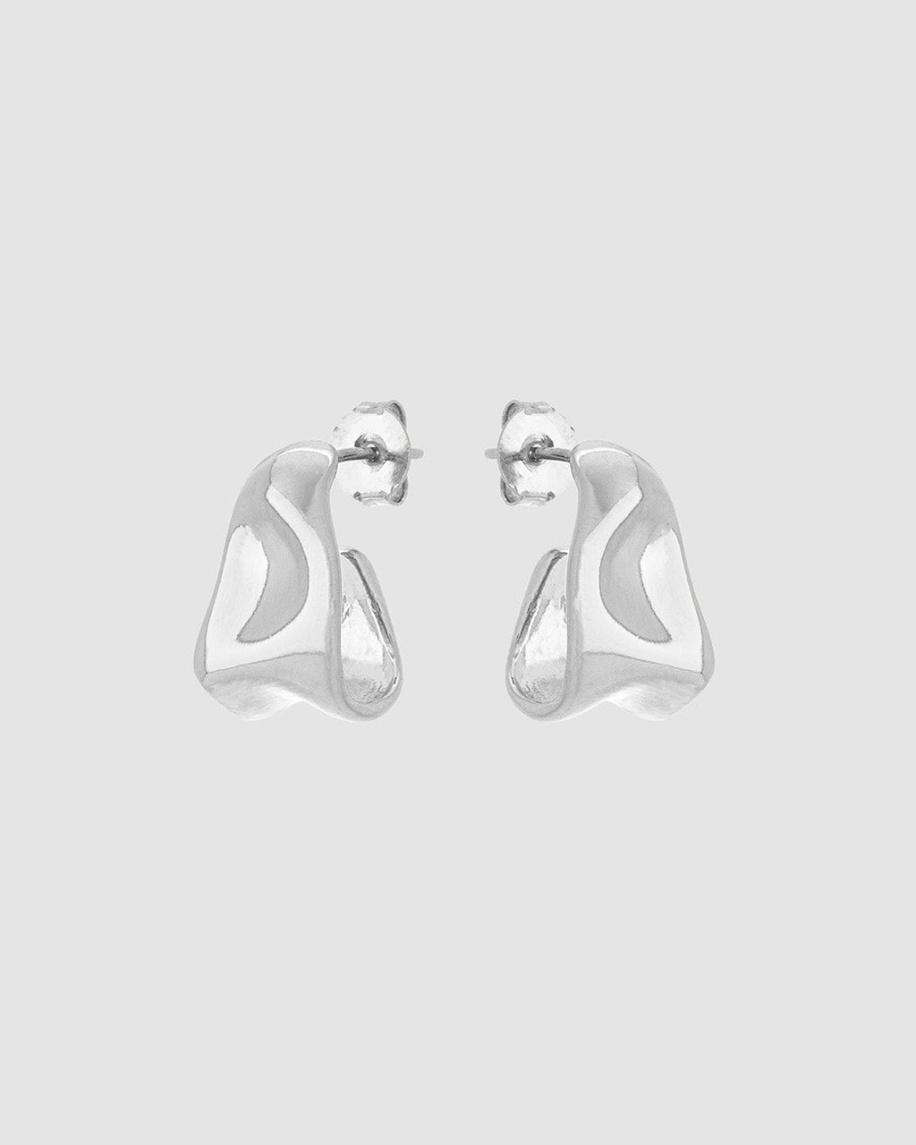 brinco-gota-ondulada-aberta-prateada-papoula-waves-3