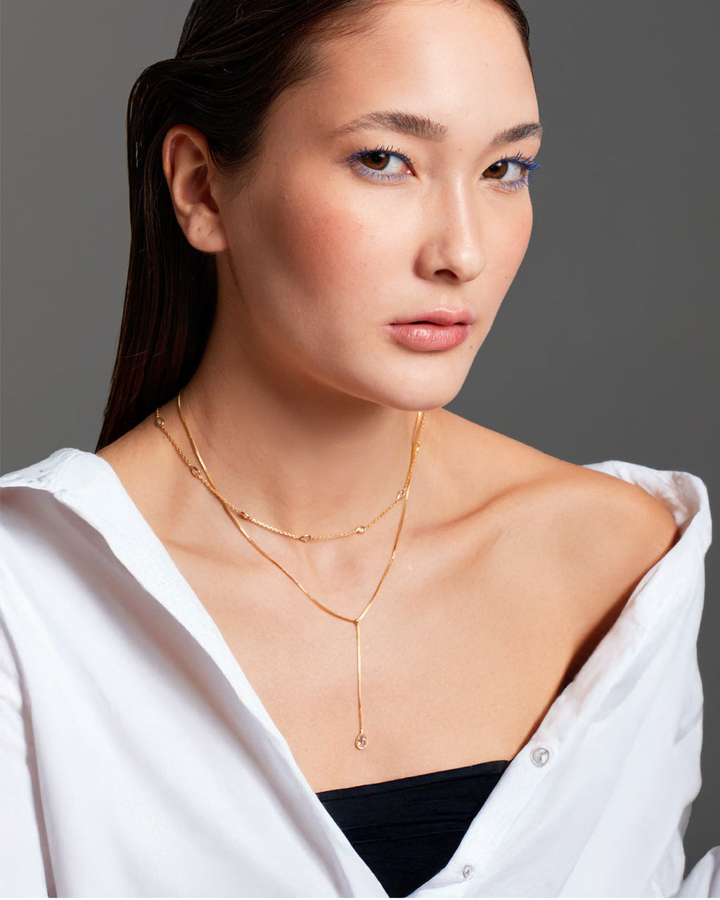 colar-y-com-pingente-ponto-de-luz-gota-40cm-dourada-papoula-lluvia-2