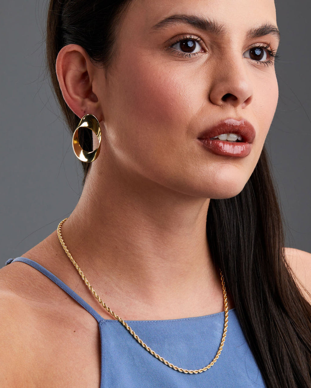 brinco-torcido-dourado-papoula-orbita-2