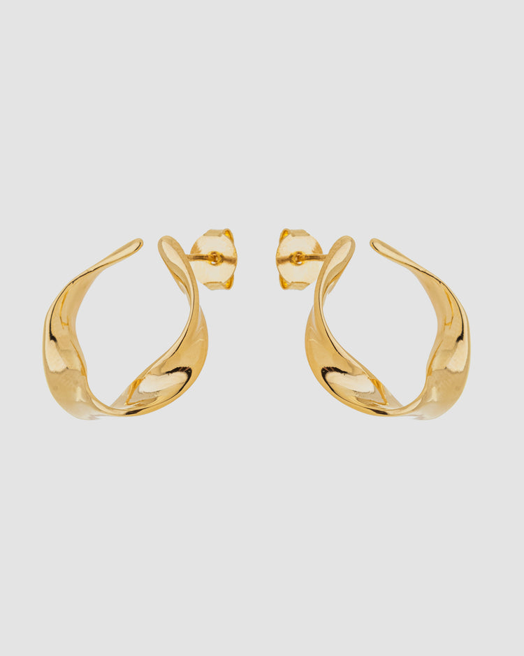 brinco-circulo-torcido-dourado-papoula-orbita-1