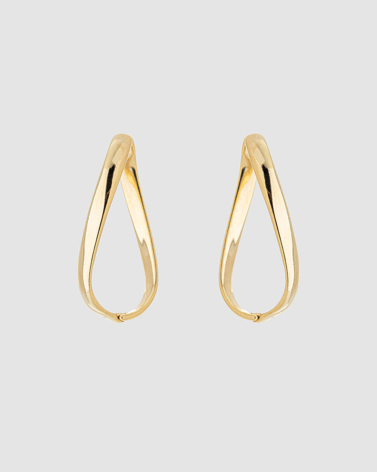 brinco-oval-torcido-dourado-papoula-orbita-1