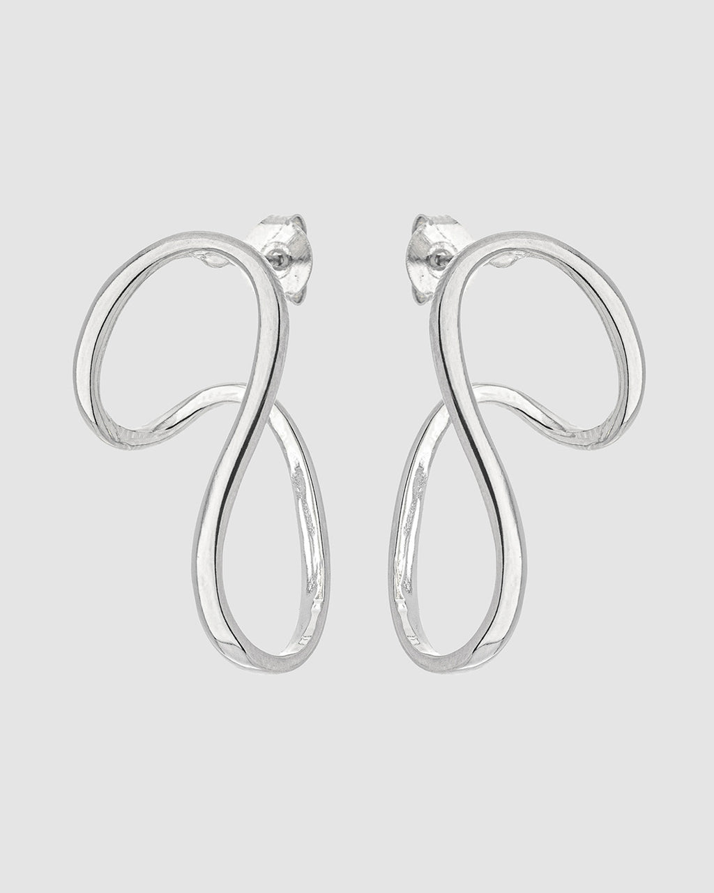 brinco-contorcido-prateado-papoula-fio-1