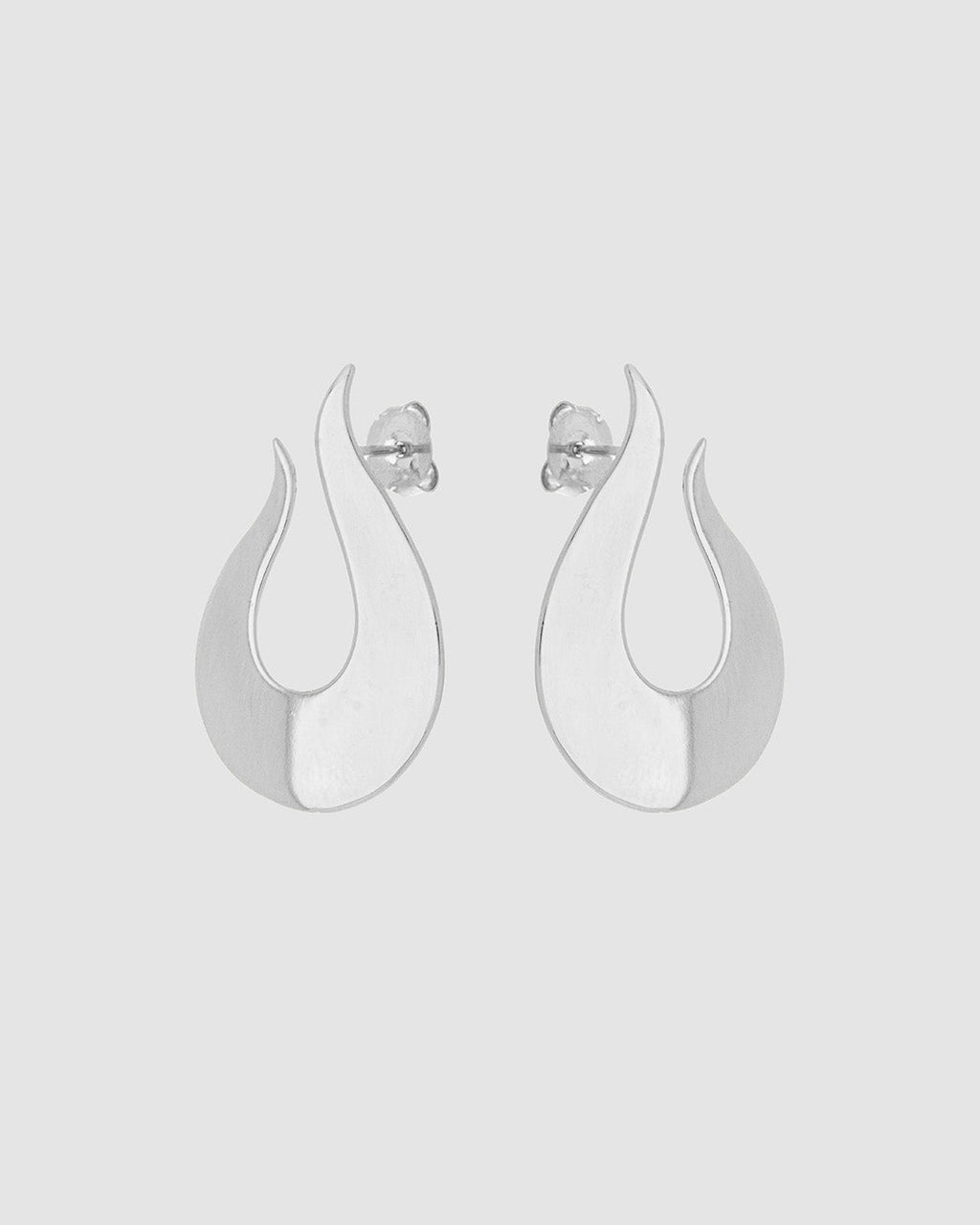 brinco-u-medio-prateado-papoula-orbita-1