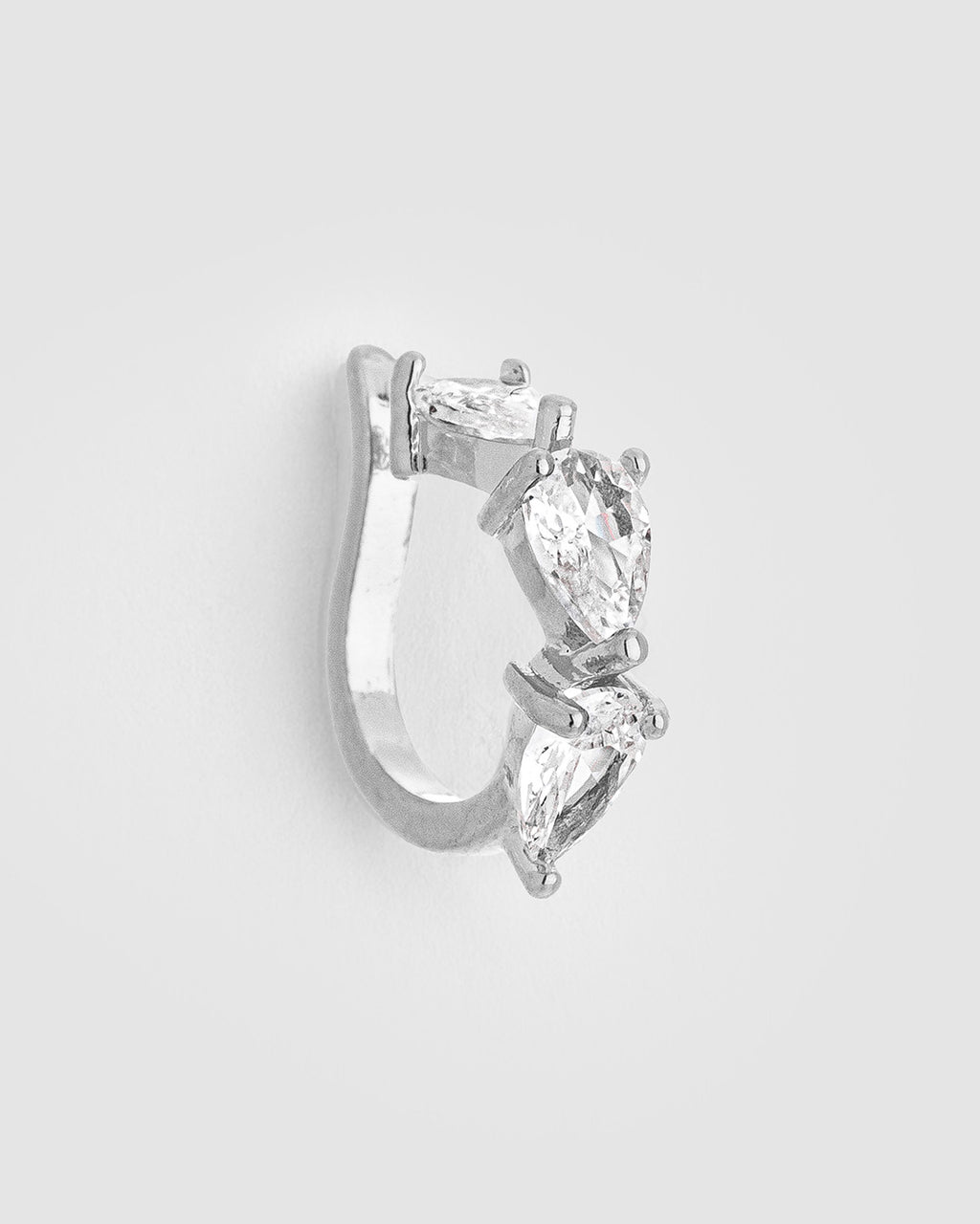 piercing-fake-zirconia-luz-prateado-papoula-light-dots-1