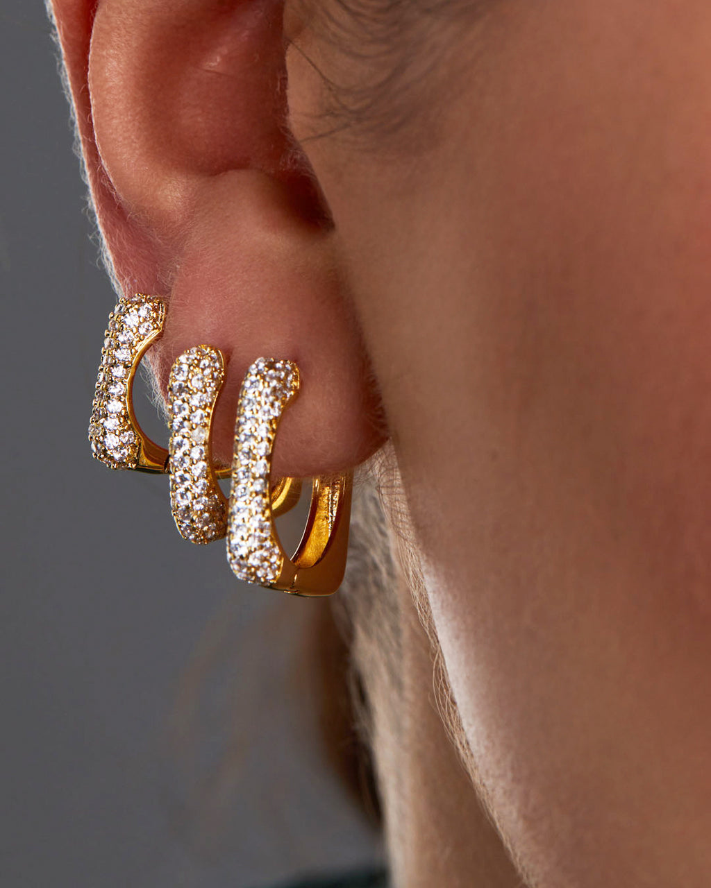 kit-brinco-trio-cravejado-quadrado-prateado-papoula-sparkle-2