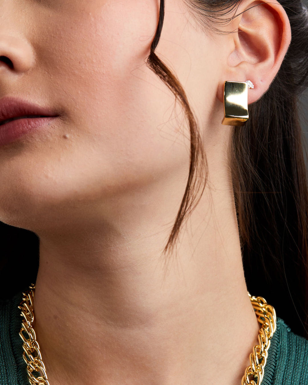 brinco-dourado-papoula-volpi-2