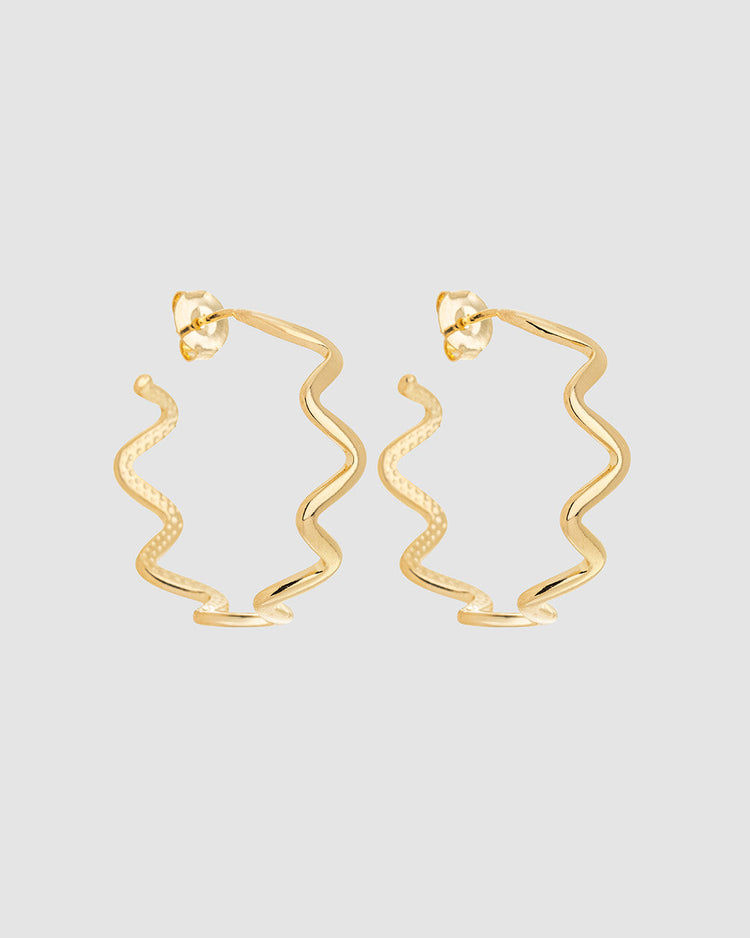 argola-ondulada-dourada-papoula-waves-1