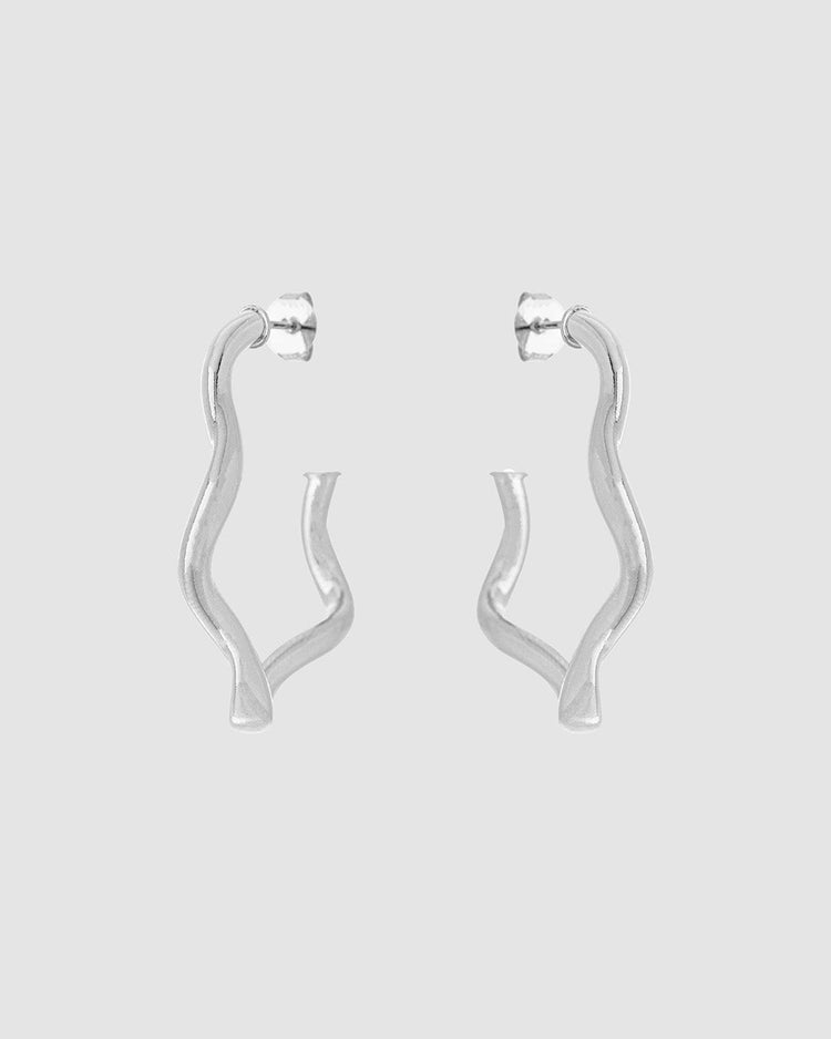 argola-ondulado-prateado-papoula-waves-1