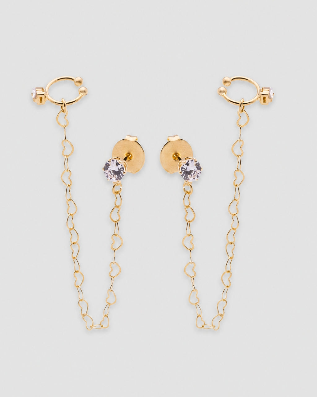 Brinco ear line dourado com ponto de luz zircônia corrente elos coração 9 cm e piercing fake banhado a ouro — semijoia Papoula