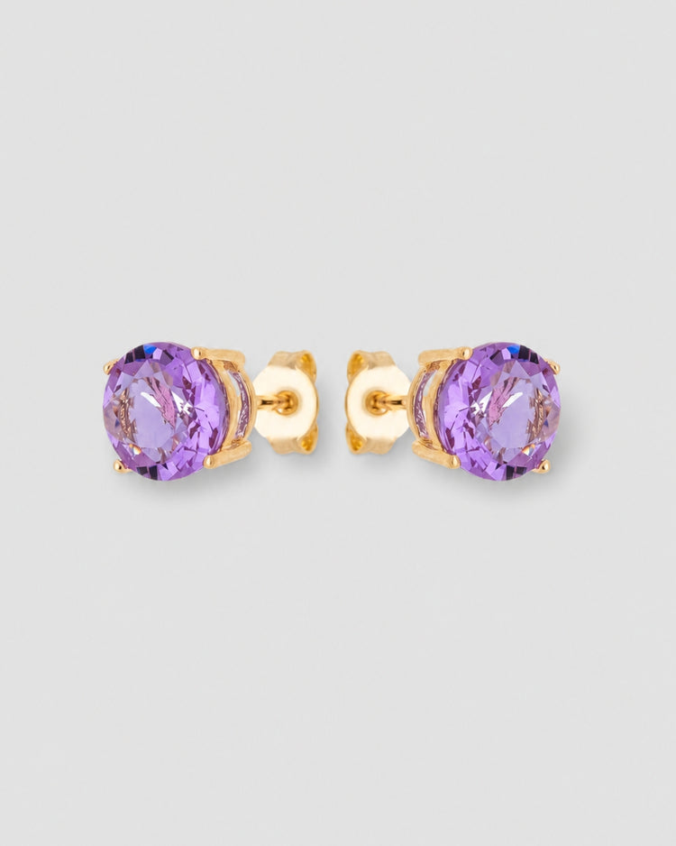 Brinco ponto de luz zircônia lilás semijoia banhado a ouro 0,7 cm — acessório feminino Papoula