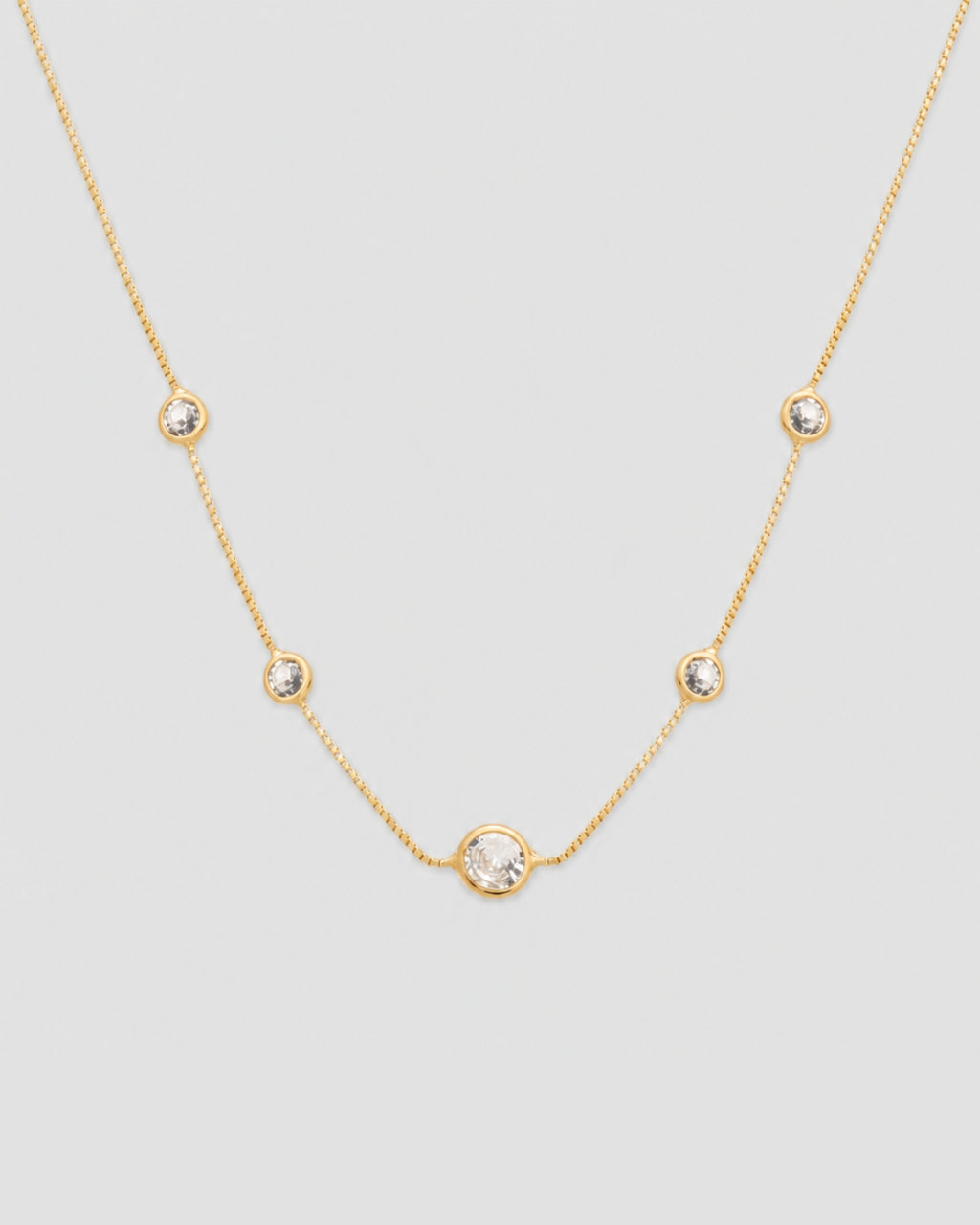 Colar choker com zircônias cravejadas semijoia banhado a ouro 30 cm — acessório feminino Papoula