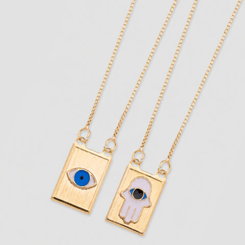 Colar com pingente placa hamsa e olho grego esmaltado branco e azul dourado semijoia banhado a ouro — acessório feminino Papoula