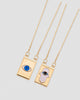 Colar com pingente placa hamsa e olho grego esmaltado branco e azul dourado semijoia banhado a ouro — acessório feminino Papoula