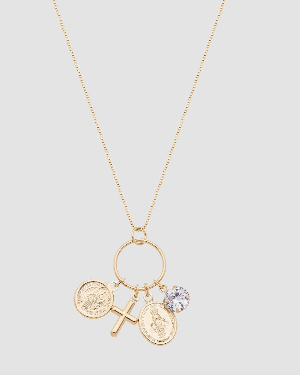 Colar patuá banhado a ouro 18k com medalha São Bento Virgem Maria cruz e strass em corrente veneziana 70 cm — semijoia religiosa Papoula