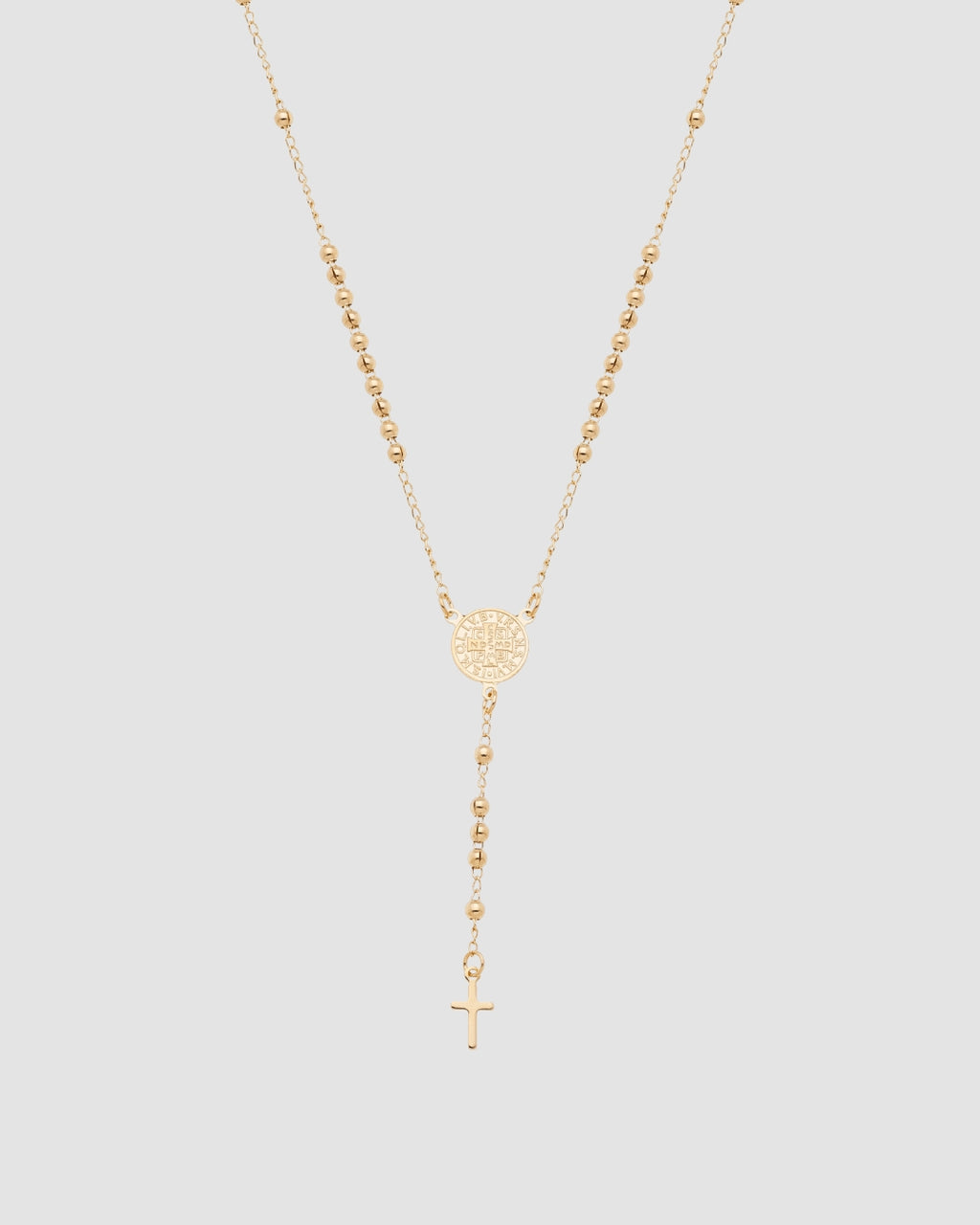 Colar Y terço São Bento semijoia banhada a ouro 18k com corrente bolinhas 45 cm e crucifixo — semijoia religiosa Papoula